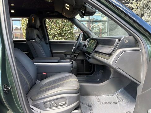 Used 2024 Rivian R1T Adventure image 33