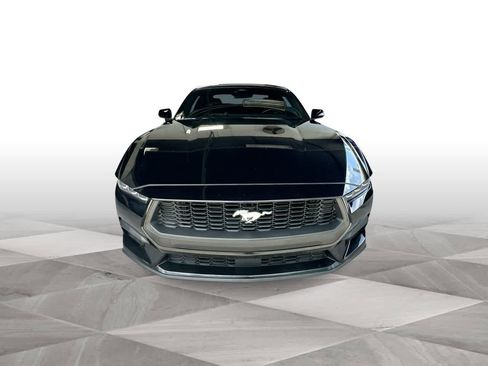 Used 2025 Ford Mustang Premium RWD image 3