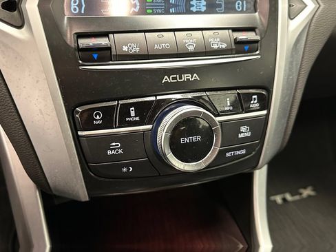 Used 2015 Acura TLX V6 SH-AWD w/ Technology Pkg image 19