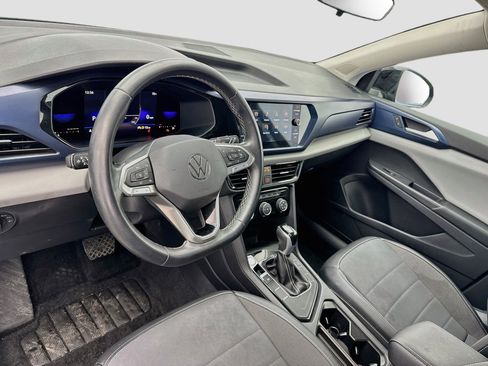 Used 2023 Volkswagen Taos SE FWD image 7