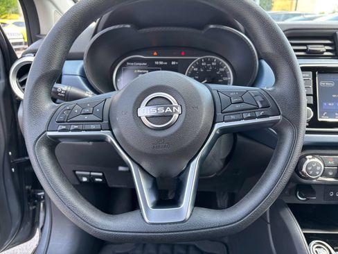 Used 2025 Nissan Versa SV FWD image 24