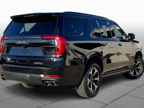 Certified 2025 GMC Yukon AT4 Ultimate w/ LPO, Illumination Package image 12