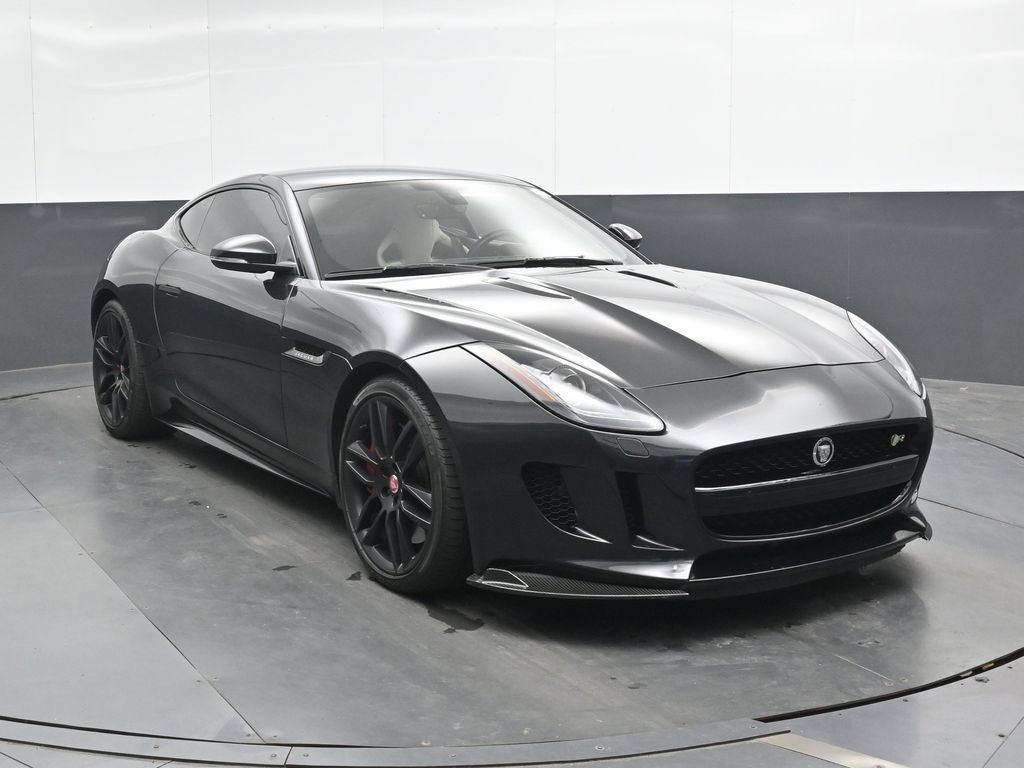 Used 2015 Jaguar F-TYPE R RWD image 4