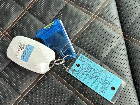 Certified 2026 Genesis GV70 3.5T Sport Prestige image 43