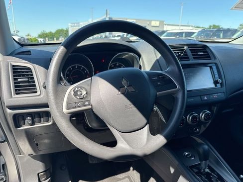 Used 2024 Mitsubishi Outlander Sport ES AWD/4WD image 11
