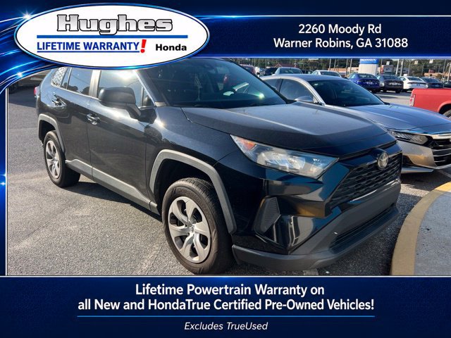 Used 2021 Toyota RAV4 LE FWD image 1