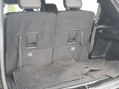 Used 2024 Jeep Grand Cherokee L Laredo image 34