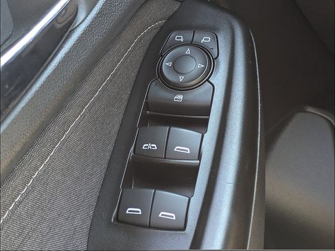 Used 2023 Chevrolet TrailBlazer ACTIV w/ Technology Package AWD/4WD image 23