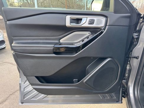 Used 2021 Ford Explorer ST w/ Equipment Group 401A image 18