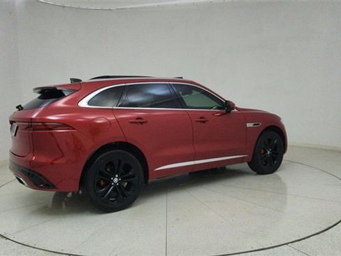 Used 2025 Jaguar F-PACE R-Dynamic S image 69