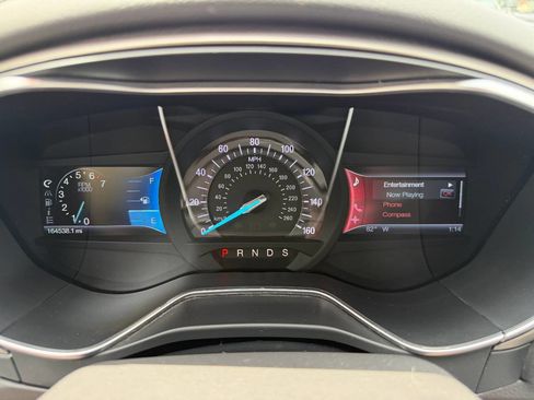 Used 2014 Ford Fusion SE w/ Equipment Group 202A FWD image 15