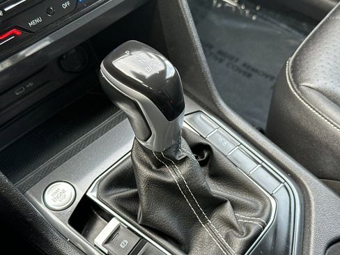 Used 2023 Volkswagen Tiguan SE image 24