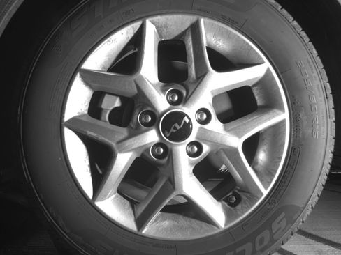 Used 2025 Kia Soul LX w/ LX Technology Package image 12