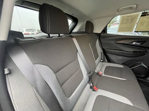 Used 2024 Chevrolet TrailBlazer LT w/ LT Cold Weather Package image 24