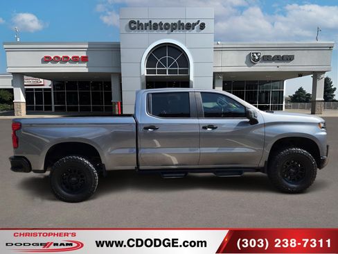 Used 2021 Chevrolet Silverado 1500 LT Trail Boss w/ Bed Protection Package AWD/4WD image 2