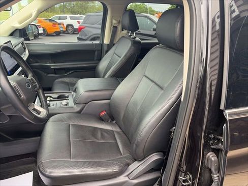 Used 2023 Ford Expedition XL AWD/4WD image 7