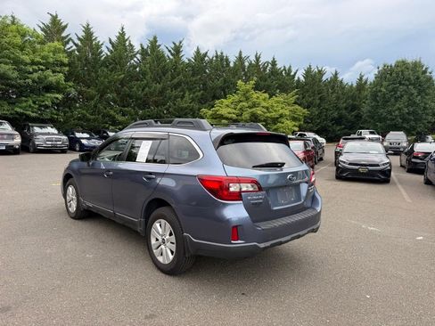 Used 2015 Subaru Outback 2.5i Premium AWD/4WD image 6