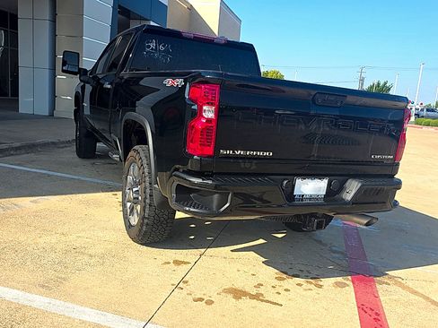 Used 2025 Chevrolet Silverado 2500 Custom w/ Custom Convenience Package AWD/4WD image 13
