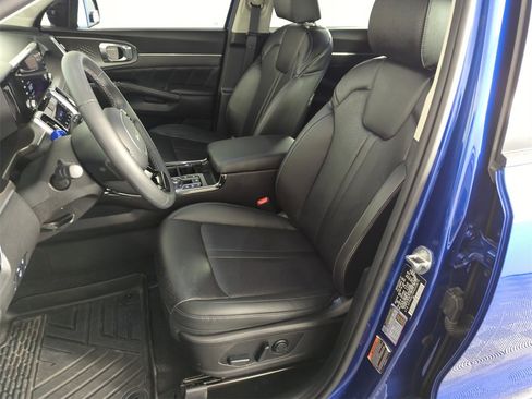 Used 2023 Kia Sorento SX image 12