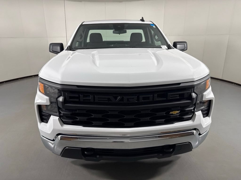 Used 2025 Chevrolet Silverado 1500 W/T RWD image 4