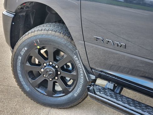 New 2026 RAM 2500 Laramie w/ Night Edition AWD/4WD image 17