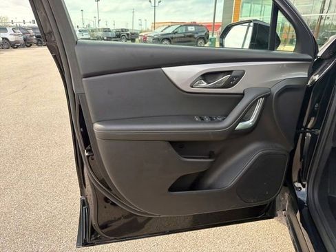 Used 2025 Chevrolet Blazer LT FWD image 22
