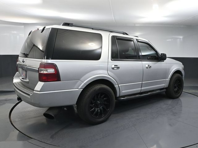 Used 2017 Ford Expedition XLT AWD/4WD image 3