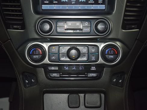 Used 2019 Chevrolet Tahoe LT w/ Z71 Midnight Edition AWD/4WD image 33