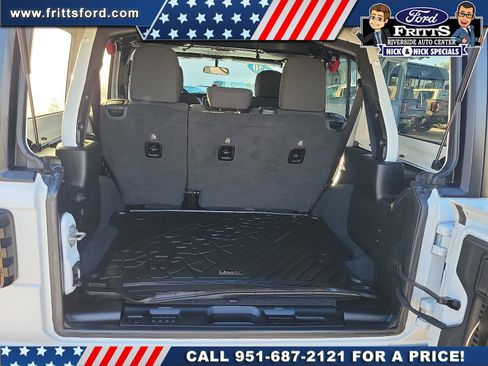 Used 2020 Jeep Wrangler Unlimited Sahara image 17