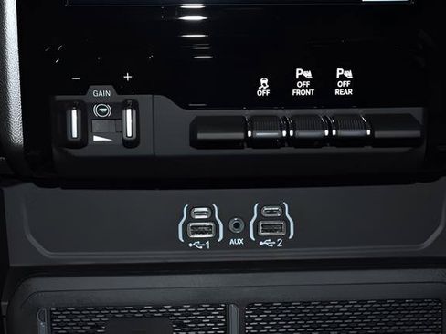 New 2026 RAM 1500 Big Horn AWD/4WD image 17