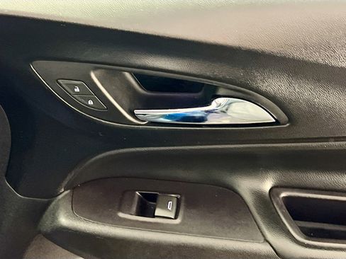 Used 2020 Chevrolet Equinox Premier w/ LPO, Floor Liner Package image 31