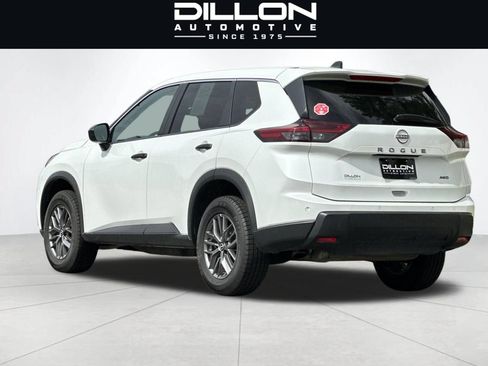 Used 2024 Nissan Rogue S AWD/4WD image 6