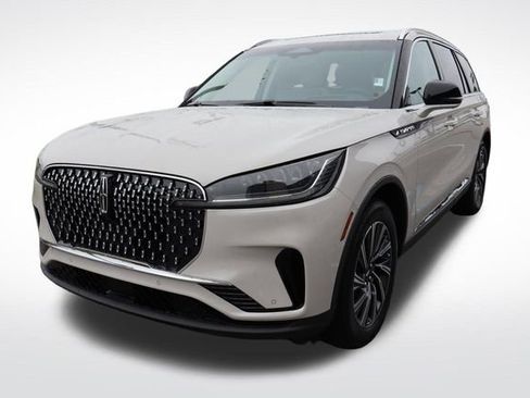 New 2025 Lincoln Aviator 2WD w/ Equipment Group 101A image 5