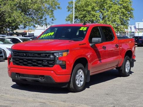 Used 2025 Chevrolet Silverado 1500 Custom w/ LPO, Dark Essentials Package RWD image 2