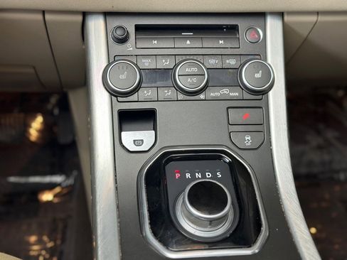 Used 2013 Land Rover Range Rover Evoque Pure w/ Climate Comfort Pkg image 15