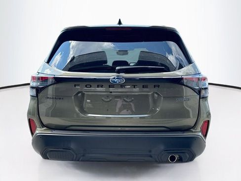 Used 2025 Subaru Forester Touring AWD/4WD image 6
