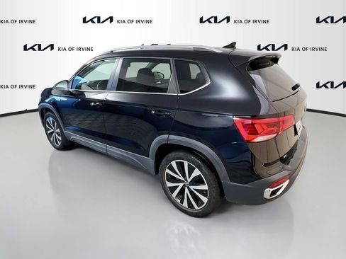 Used 2023 Volkswagen Taos SE AWD/4WD image 5