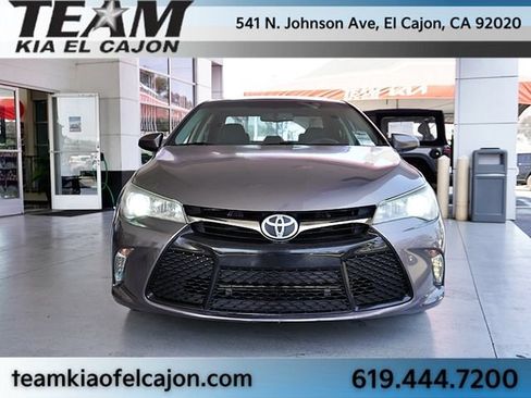 Used 2017 Toyota Camry XSE w/ Moonroof Package FWD image 4