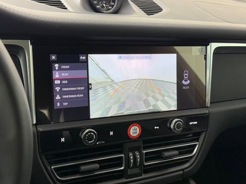 Used 2025 Porsche Macan GTS image 25