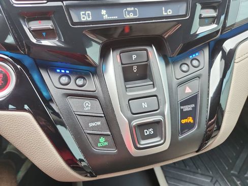 Used 2022 Honda Odyssey Elite image 24
