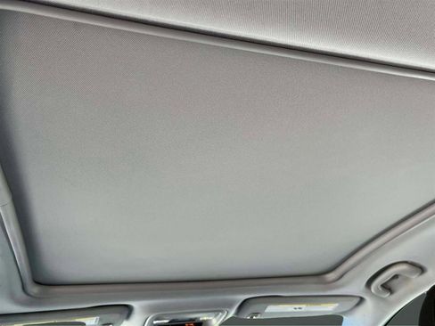 Used 2023 Chevrolet Malibu LT FWD image 18