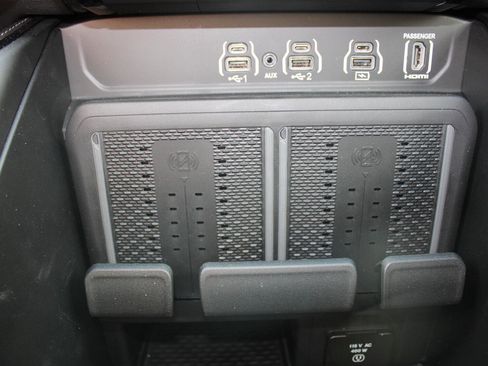 Used 2026 RAM 1500 Limited w/ Bed Utility Group AWD/4WD image 23
