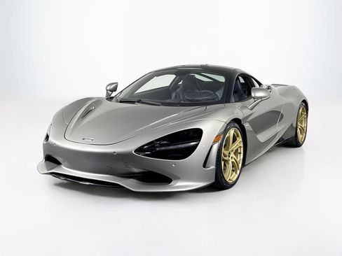 Used 2025 McLaren 750S RWD image 1