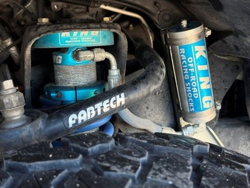 Used 2018 Toyota Tacoma TRD Off-Road image 9