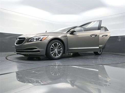 Used 2019 Buick LaCrosse Preferred image 43