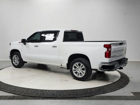 Used 2025 Chevrolet Silverado 1500 LTZ AWD/4WD image 5