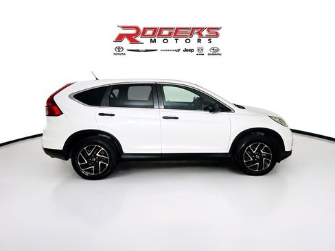 Used 2016 Honda CR-V SE image 8