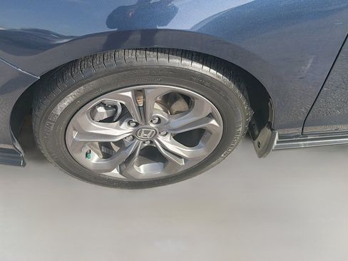 Used 2024 Honda Accord EX image 33
