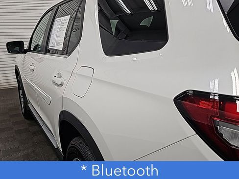 Used 2025 Honda Pilot EX-L image 7