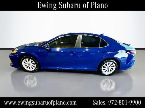 Used 2024 Toyota Camry LE w/ Convenience Package FWD image 4
